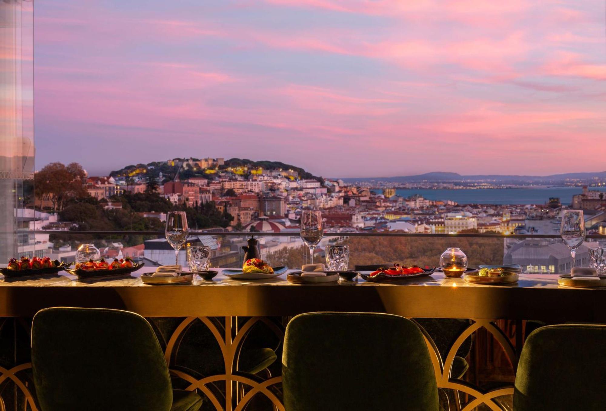 Tivoli Avenida Liberdade Lisboa - A Leading Hotel Of The World Luaran gambar View from the rooftop bar