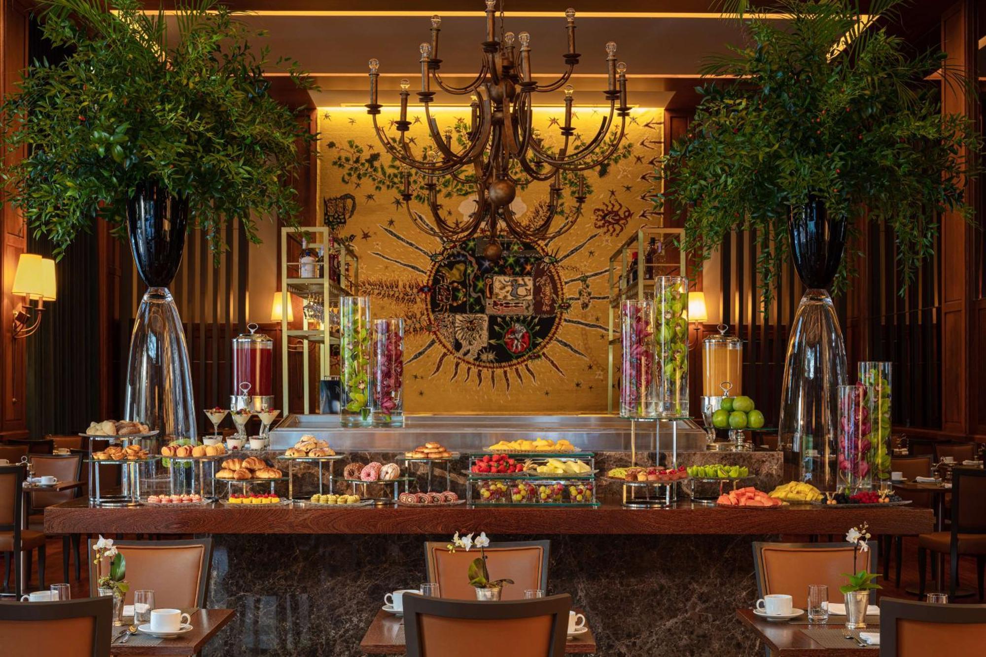 Tivoli Avenida Liberdade Lisboa - A Leading Hotel Of The World Luaran gambar The buffet at the lobby